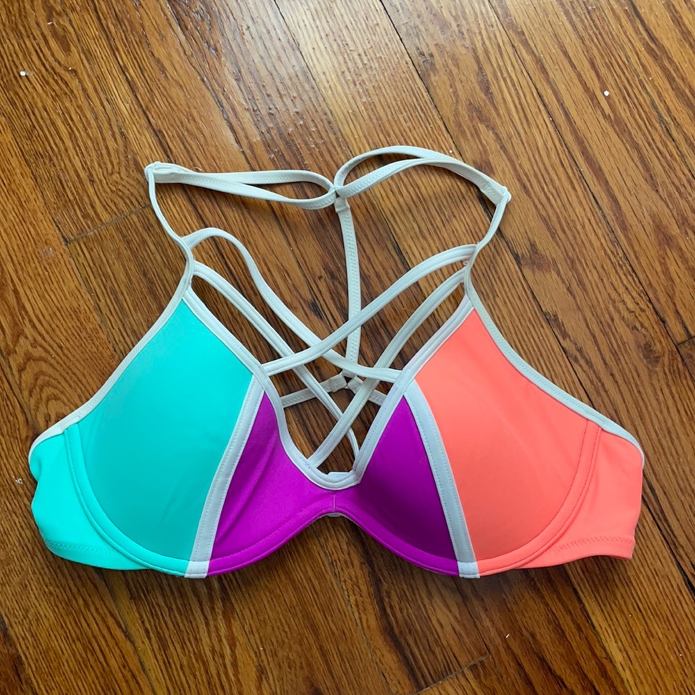 Bathing suit top